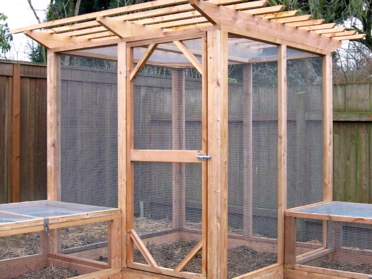 The Garden Run Enclosed Chicken Run Plans, Complete Series The Garden