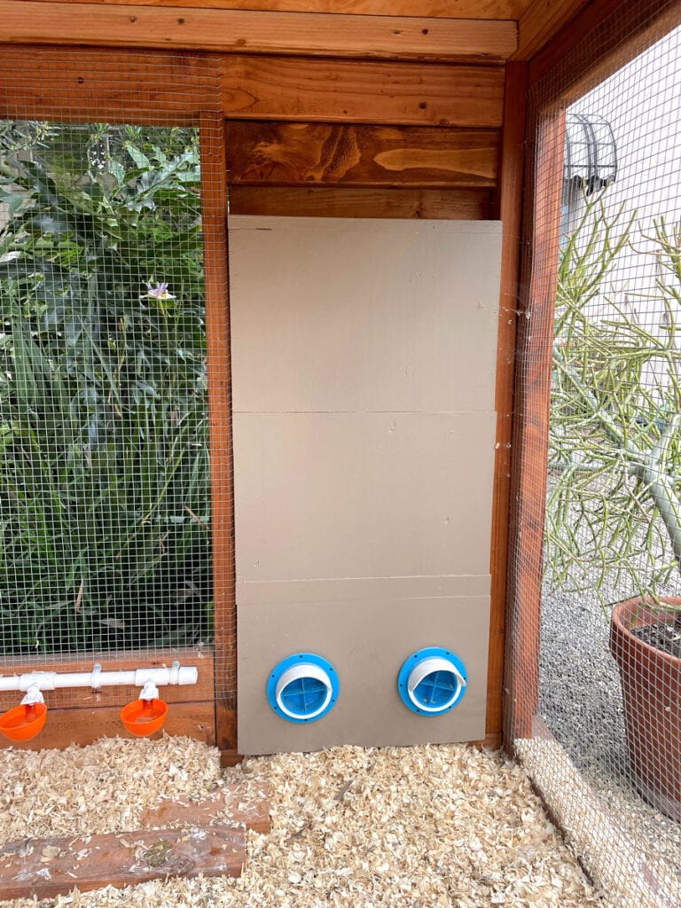 Automatic chicken feeder